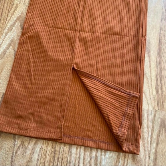 NWT Urban Outfitters Bella Ribbed Knit Bodycon Midi Dress - Brown - Picture 6 of 6
